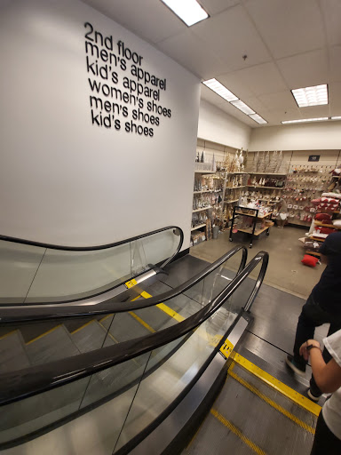 Department Store «Nordstrom Rack», reviews and photos, 3363 E Foothill Blvd, Pasadena, CA 91107, USA