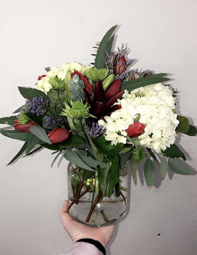 Florist «North Liberty Flower Shop», reviews and photos, 40 Sugar Creek Ln # 2, North Liberty, IA 52317, USA