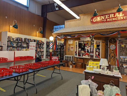 Antique Store «Cackleberry Farm Antique Mall», reviews and photos, 3371 Lincoln Hwy, Paradise, PA 17562, USA