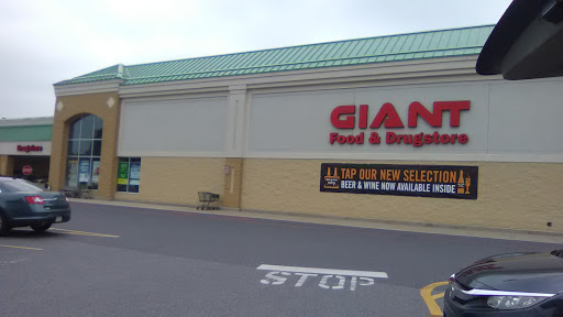 Grocery Store «Giant Food Stores», reviews and photos, 450 E Main St, Middletown, PA 17057, USA