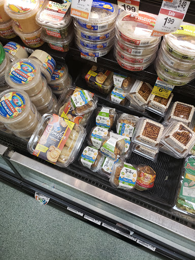 Shopping Mall «Twin City Plaza», reviews and photos, 14 McGrath Hwy, Somerville, MA 02143, USA