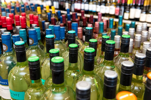 Liquor Store «Southgate Liquors», reviews and photos, 842 Suffield St, Agawam, MA 01001, USA