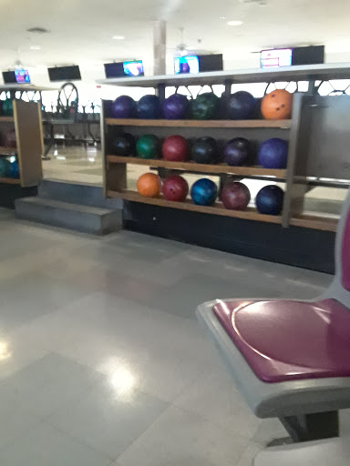 Bowling Alley «Shatto 39 Lanes», reviews and photos, 3255 W 4th St, Los Angeles, CA 90020, USA