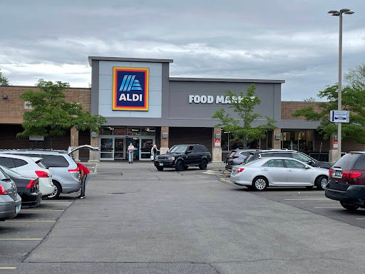 Supermarket «ALDI», reviews and photos, 4833 Oakton St, Skokie, IL 60077, USA