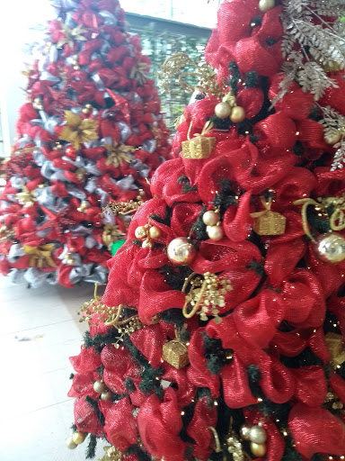 Stores to buy christmas sweaters Cartagena
