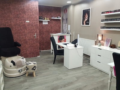 Question d'Ongles - Manucure Paris 20 à Paris