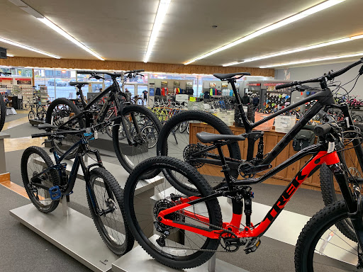 Bicycle Store «Trek Bicycle Store Greenville», reviews and photos, 1426 Laurens Rd, Greenville, SC 29607, USA