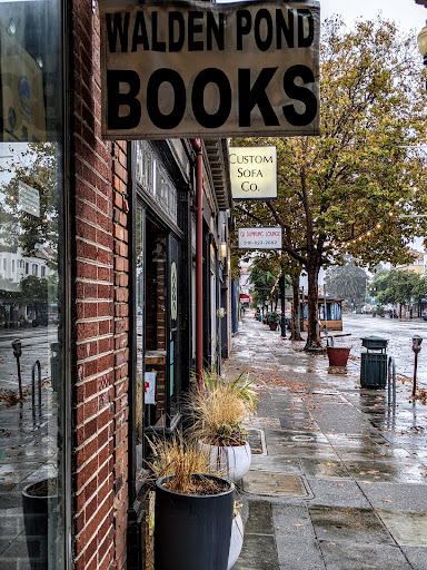 Book Store «Walden Pond Bookstore», reviews and photos, 3316 Grand Ave, Oakland, CA 94610, USA