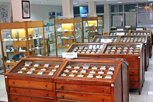 İstanbul Üniversitesi Cerrahpaşa Jeoloji Müzesi image