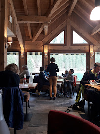 Atmosphère du Restaurant L'Auberge, Du Bout Du Lac de Montriond - n°13