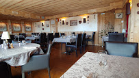 Atmosphère du Restaurant Le Genépi à Montvalezan - n°2