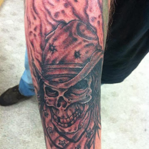 Tattoo Shop «Patriotic Pain Tattoo & Body Piercing», reviews and photos, 5658 William Penn Hwy, Murrysville, PA 15668, USA