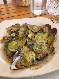 Huîtres Rockefeller du Restaurant de spécialités à base de poisson-pêcheur Au Doyen à Marseille4:00PM - n°6