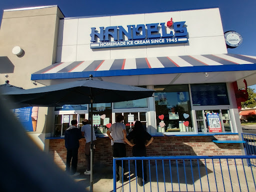 Shopping Mall «Hastings Village», reviews and photos, E Foothill Blvd, Pasadena, CA 91107, USA