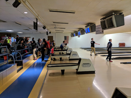 Bowling Alley «Pike Lanes Bowling Inc», reviews and photos, 121 2nd St Pike, Southampton, PA 18966, USA
