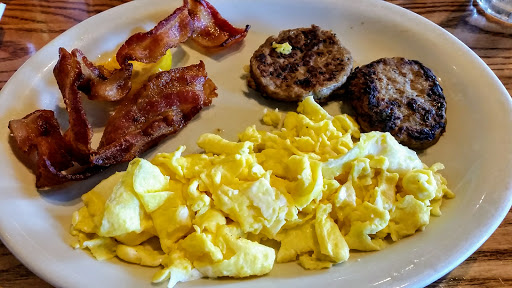 American Restaurant «Cracker Barrel Old Country Store», reviews and photos, 5035 Hinkleville Rd, Paducah, KY 42001, USA