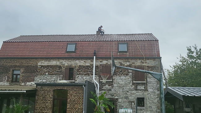 Beoordelingen van Dessoy rénov nettoyage toiture demoussage hydrofuge réparation peinture corniche HUY in Andenne - Bouwbedrijf