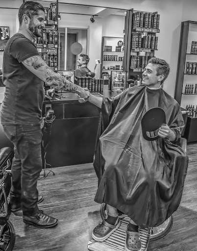 Barber Shop «M Room Barbershop 5th Avenue», reviews and photos, 321 5th Ave S, Naples, FL 34102, USA