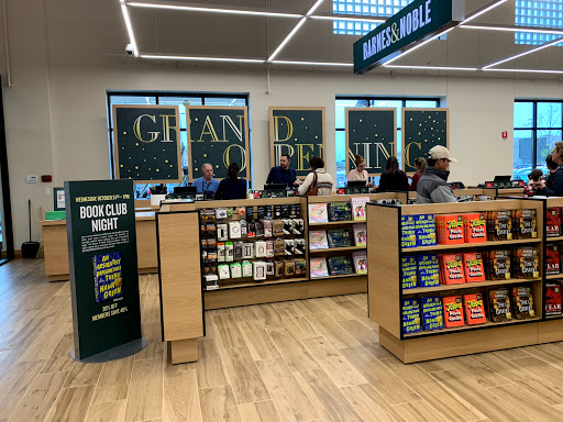 Book Store «Barnes & Noble», reviews and photos, 720 Hawthorne Center, Vernon Hills, IL 60061, USA