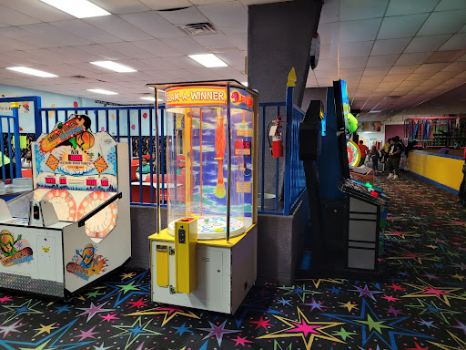 Amusement Center «Star City Skate & Play», reviews and photos, 1131 N Wesleyan Blvd, Rocky Mount, NC 27804, USA