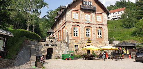 Bergbaumuseum mit Mineralienschau und Schaubergwerk
