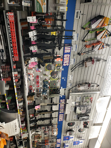 Sporting Goods Store «Big 5 Sporting Goods - La Puente», reviews and photos, 1809 N Hacienda Blvd, La Puente, CA 91744, USA