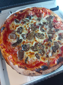 Plats et boissons du Pizzas à emporter Distributeur Pizzas Graffagnino à Baillet-en-France - n°3