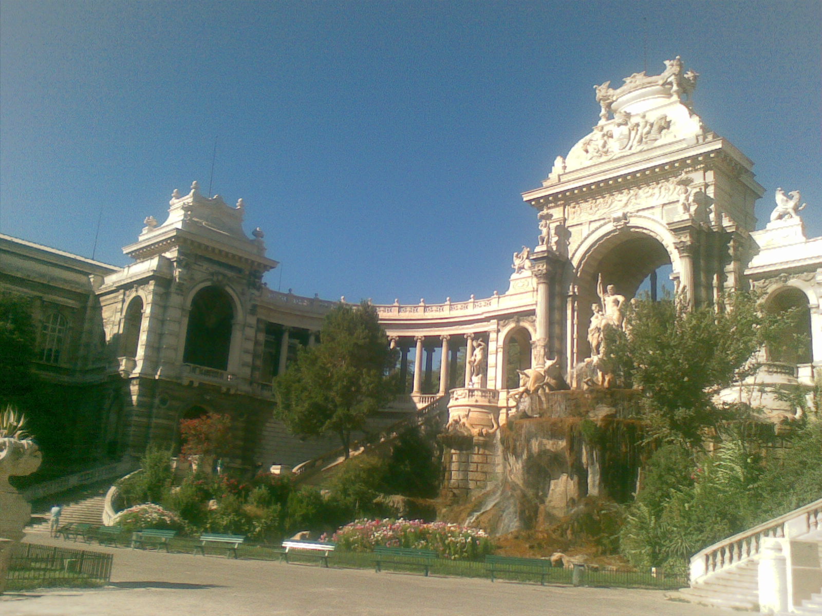 Photo n° 21 de l'avis de Café.a fait le 26/08/2022 à 06:23