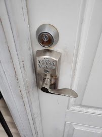 KeyMe Locksmiths - Photo 1 - Car repair in Reseda, CA, Simi Valley