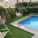 Photo n° 2 de l'avis de Pierre.u fait le 24/09/2020 à 10:40 pour Mon gazon synthétique à Six-Fours-les-Plages