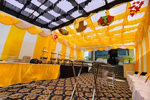 Shah restaurant and outdoor catering image