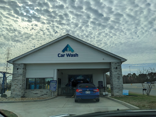 Mach-1 Express Wash Forest City en Forest City