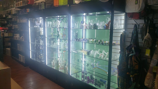 Tobacco Shop «BDT Smoke Shops», reviews and photos, 21640 John R Rd, Hazel Park, MI 48030, USA