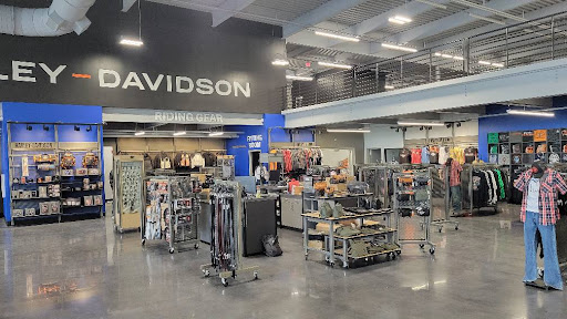 Harley-Davidson Dealer «Queen City Harley-Davidson», reviews and photos, 5960 Dixie Hwy, Fairfield, OH 45014, USA