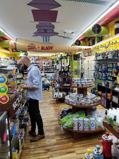 Tobacco Shop «Brickell Smoke Shop», reviews and photos, 13 SW 7th St, Miami, FL 33130, USA