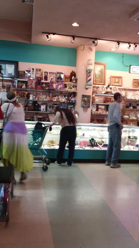 Thrift Store «The Outlet Thrift Store», reviews and photos, 1212 E Harding Way, Stockton, CA 95205, USA