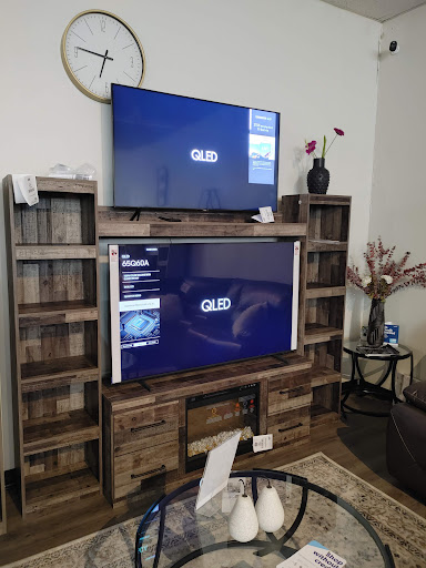 Used Furniture Store «Orlando Furniture Exchange», reviews and photos, 3228 W State Rd 426 #1016, Oviedo, FL 32765, USA