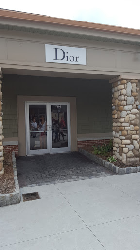 American Restaurant «Cracker Barrel Old Country Store», reviews and photos, 145 Prospect Hill Rd, East Windsor, CT 06088, USA