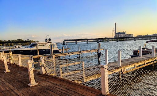 Bar & Grill «Jimmy Seas», reviews and photos, 1330 Marine St, Green Bay, WI 54301, USA