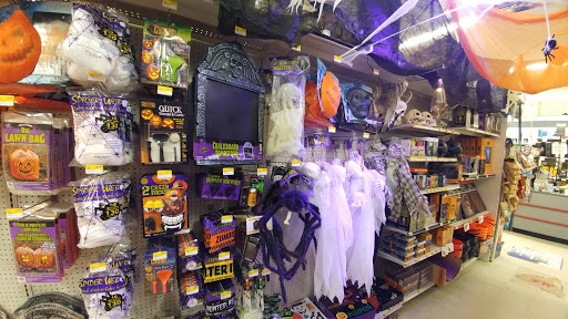 Hardware Store «Tele-Tron Ace Hardware», reviews and photos, 6604 Cermak Rd, Berwyn, IL 60402, USA