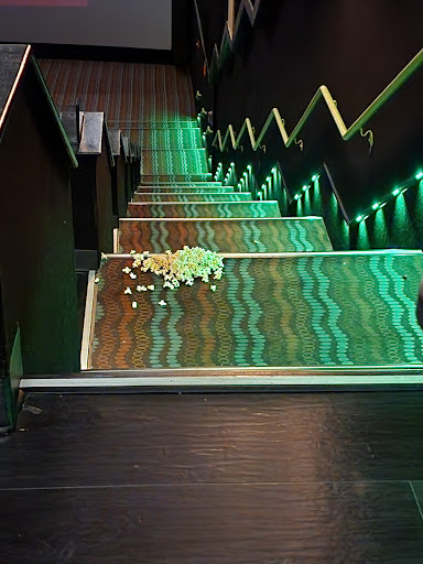 Movie Theater «AMC Dine-In Holly Springs 9», reviews and photos, 320 Grand Hill Pl, Holly Springs, NC 27540, USA