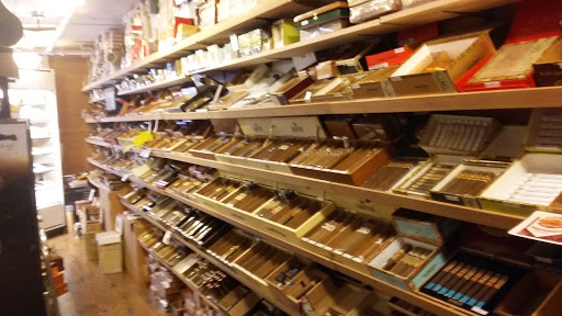 Cigar Shop «Market Tobacco Patch», reviews and photos, 1906 Pike Pl #6, Seattle, WA 98101, USA