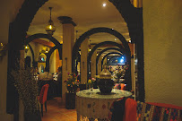 Atmosphère du Restaurant marocain L'Ourika à Suresnes - n°15