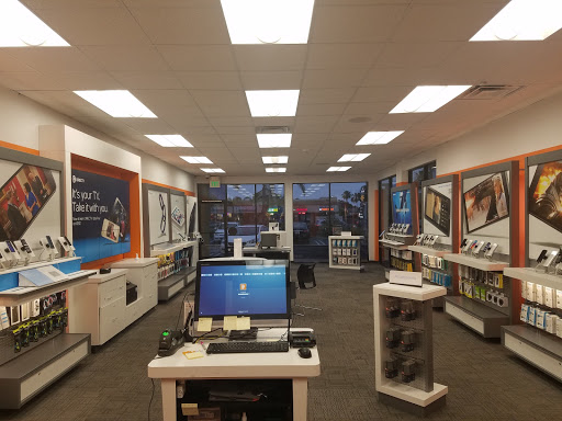 Cell Phone Store «AT&T Authorized Retailer», reviews and photos, 2800 Harbor Blvd C, Costa Mesa, CA 92626, USA