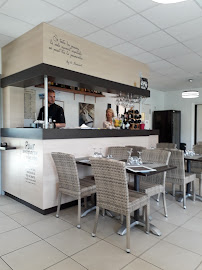 Atmosphère du Restaurant français La terrasse du Marais à Villers-sur-Mer - n°4