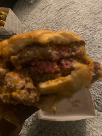 Plats et boissons du Restaurant de hamburgers Burger & Fries Pereire à Paris - n°16