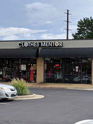 Used Clothing Store «Clothes Mentor», reviews and photos, 306 Oyster Point Rd, Newport News, VA 23602, USA
