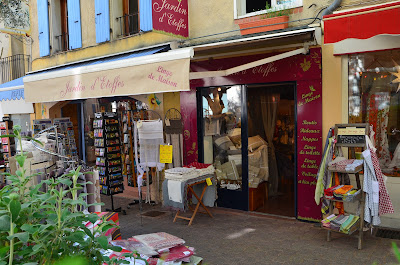Jardins d'étoffes à Nyons
