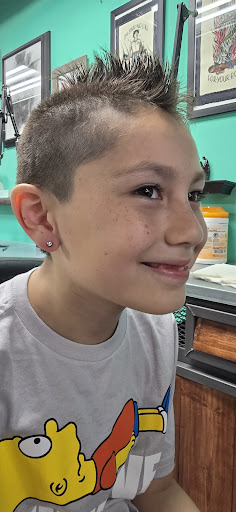 Explore hand tattoo ideas women, creative tattoo ideas in Norwalk, available at Metamorfosis Tattoo and Piercing Studio