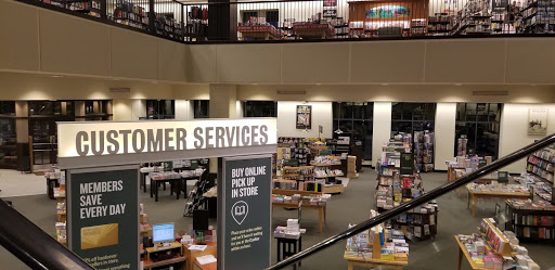 Book Store «Barnes & Noble», reviews and photos, 5755 N Bayshore Dr, Glendale, WI 53217, USA